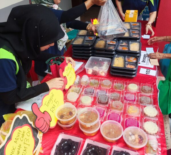 Salvation Army Charity Food Fair - 05